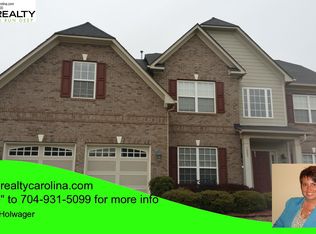 1003 Emerson Ln, Indian Trail, NC 28079