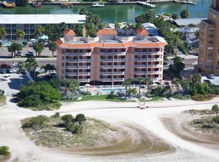 11040 Gulf Blvd #406, Treasure Island, FL 33706