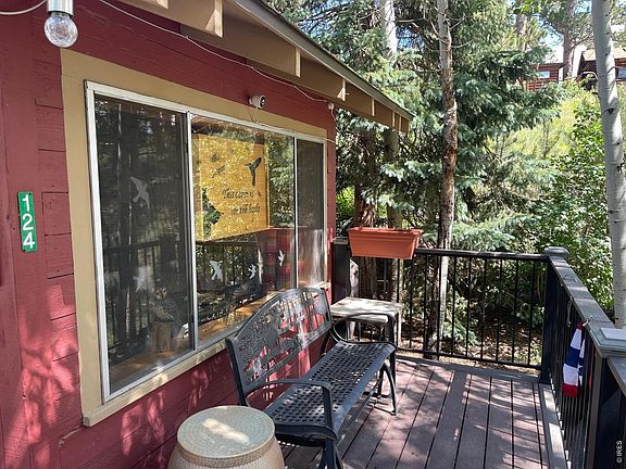 2nd image of 124 Ski Rd