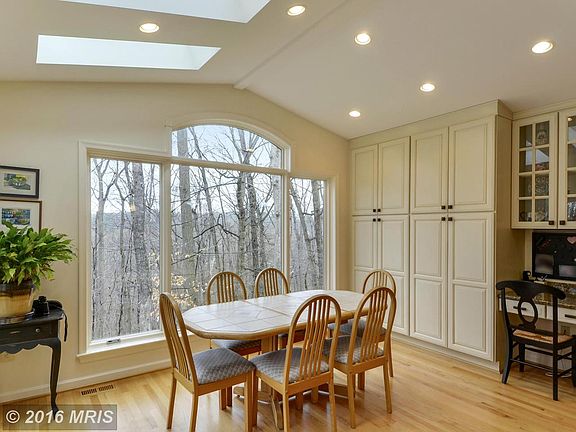 5th image of 9608 Windcroft Way