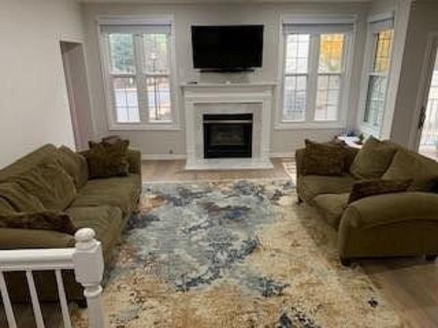1st image of 4657 Longstreet Ln