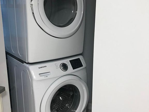 3rd image of 56-46 Cloverdale Blvd Floor 2