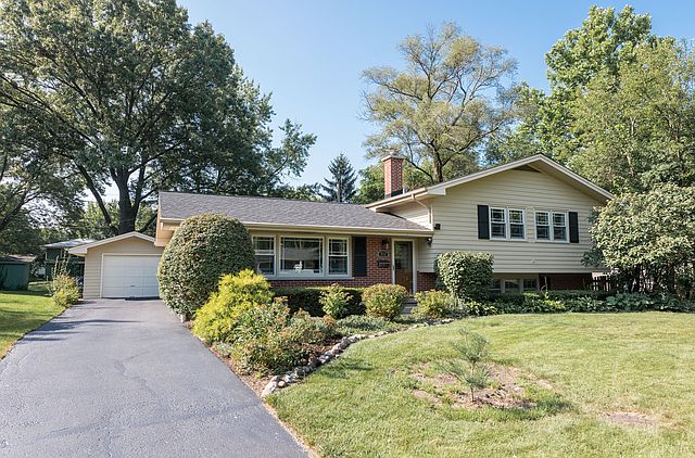 1st image of 312 Robin Hill Dr
