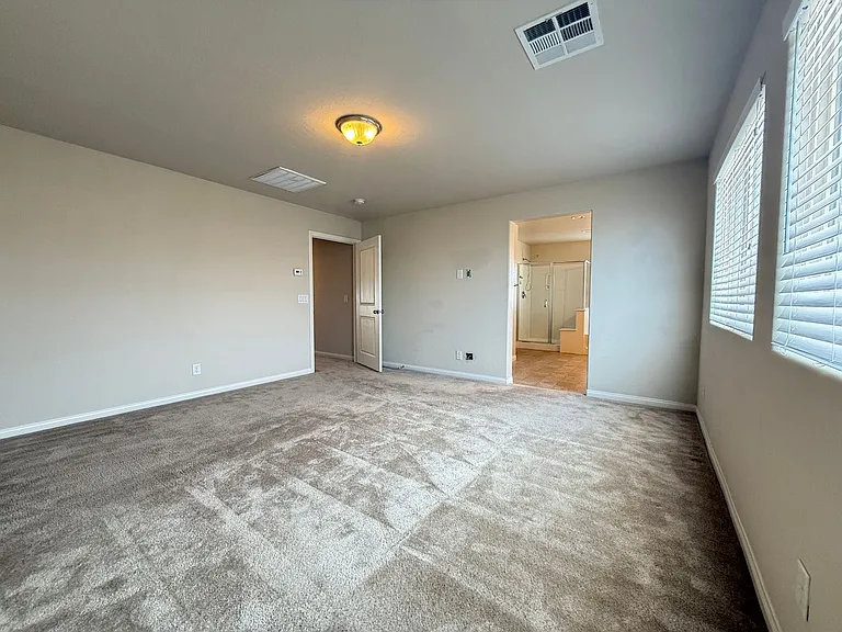 8974 Don Valley Ave — Photo 10