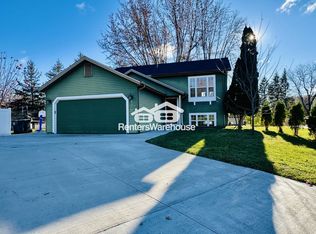 17799 Valley View Rd, Eden Prairie, MN 55346