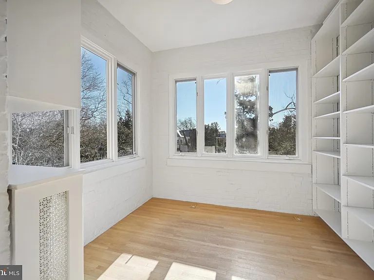 3216 Klingle Rd NW — Photo 16