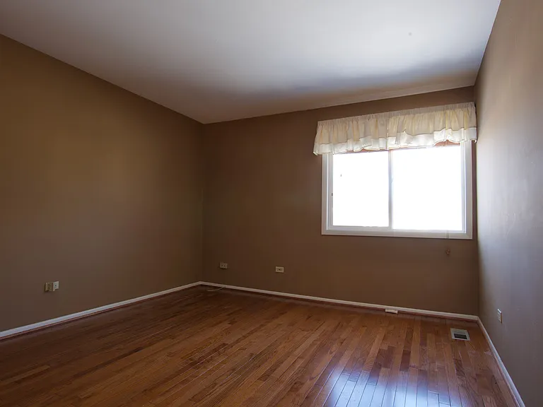 253 W Golfview Ter — Photo 9