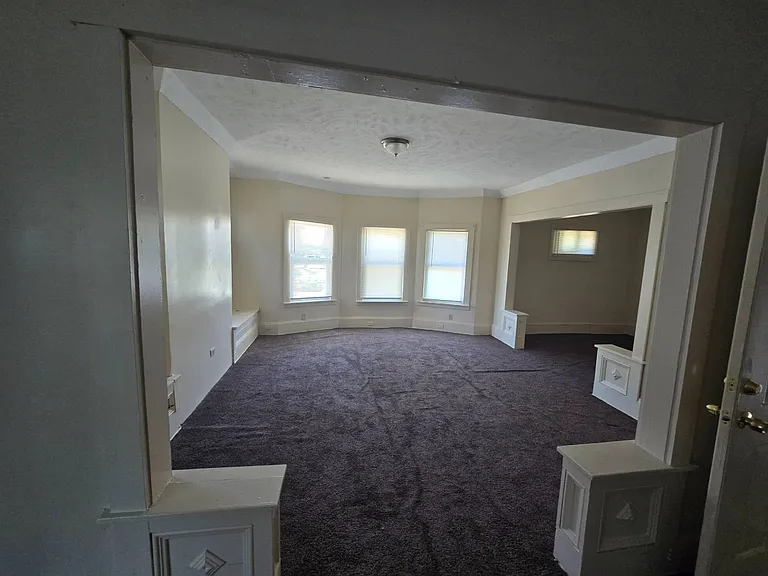 10808 St Clair Ave, Cleveland, OH 44108 — Photo 23