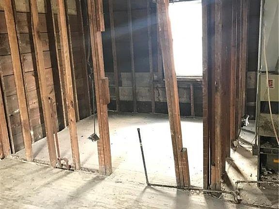 5th image of 515 Tauromee Ave