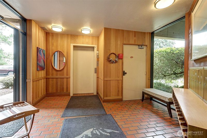 2nd image of 2511 S Cedar Street #306
