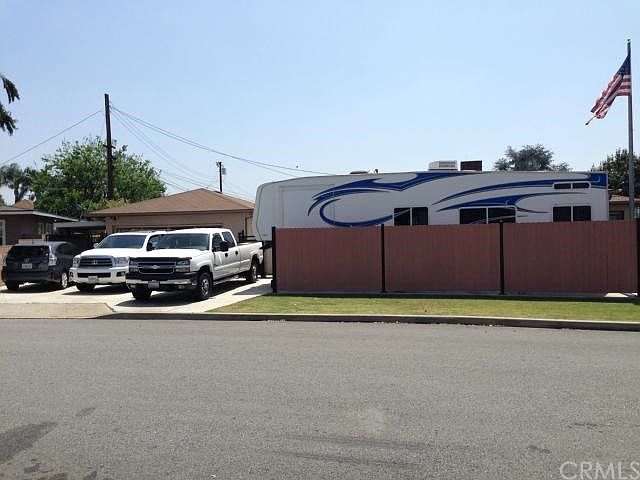 2nd image of 1237 W Camila Rd