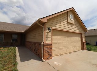 1617 Clover Dr, Junction City, KS 66441