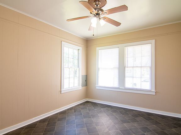 815-17TH-STREET-bedroom1