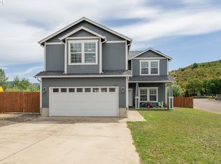 107 Alyssa Ct, Roseburg, OR 97471