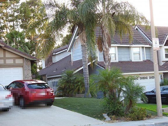 3rd image of 131 S Larkwood St