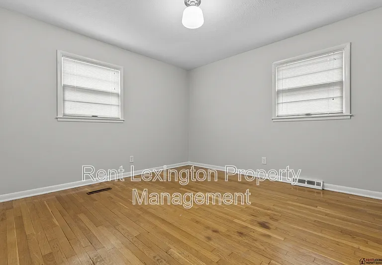 2124 Violet Rd — Photo 14