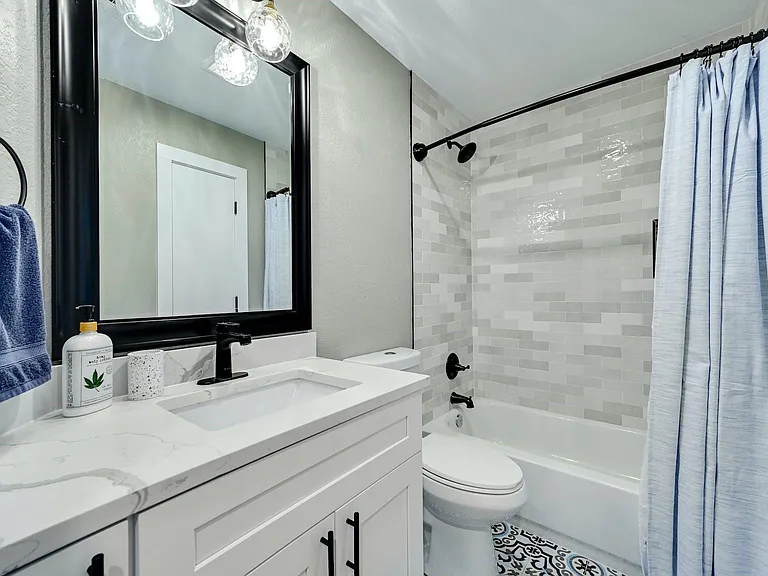 1807 Krizan Ave — Photo 20