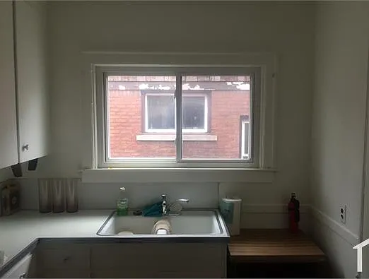 2 bed, 1000 sqft, $1,200 — Photo 3