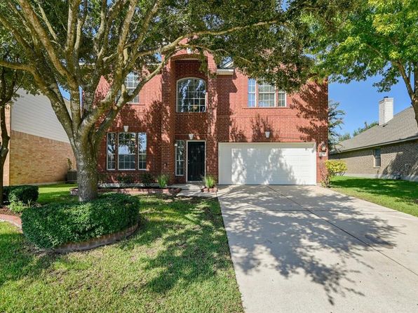 20308 Farm Pond Ln