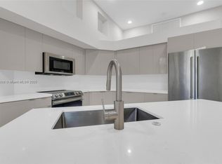 2553 E Bay Dr, Fort Lauderdale, FL 33327