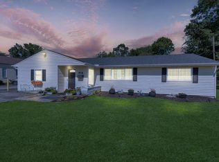 978 Beechwood Rd, Columbus, OH 43227