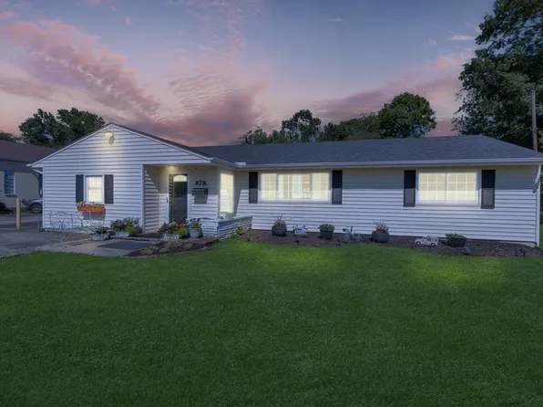 978 Beechwood Rd, Columbus, OH 43227