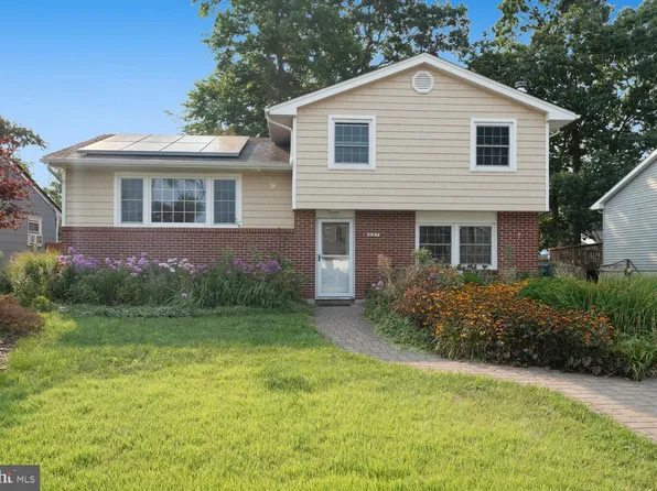 327 Twin Lakes Blvd, Little Egg Harbor, NJ 08087
