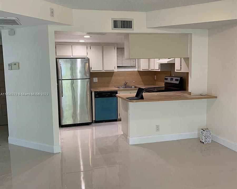 1st image of 8290 Lake Dr APT 138