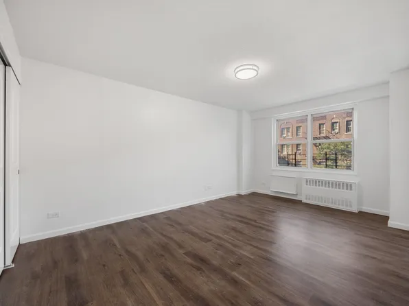 2550 Olinville Avenue image 17 of 20