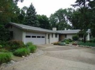 4111 Elizabeth Dr, Stevensville, MI 49127