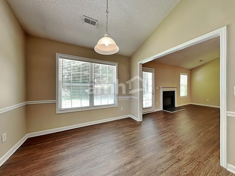 213 Fiddlers Knoll Ct — Photo 8