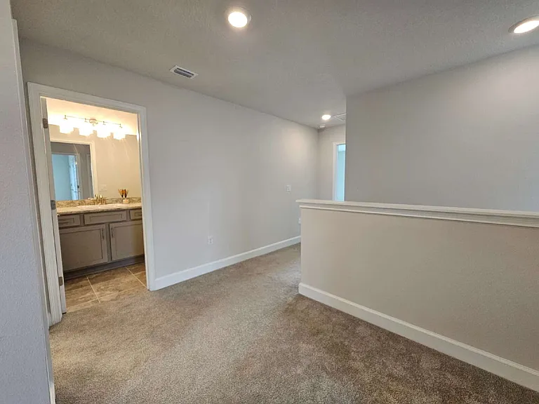 1109 Canfield Cir SE — Photo 26