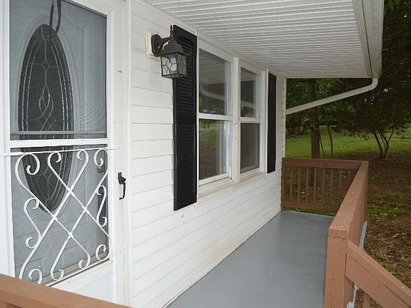 2nd image of 2801 Idlewild Blvd NE