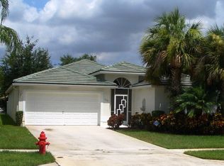 1590 Lakefield North Ct, Wellington, FL 33414