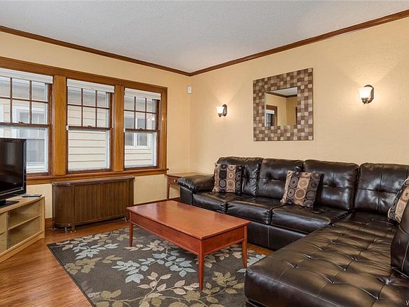 2nd image of 116 Niagara Falls Blvd