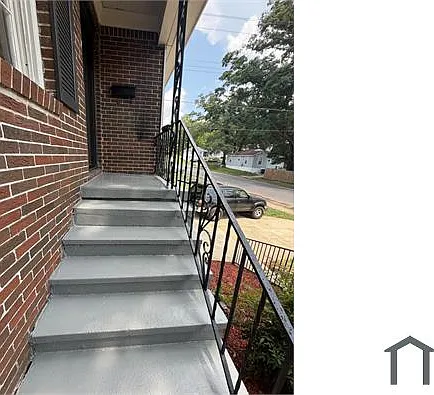 4614 Avenue I — Photo 2