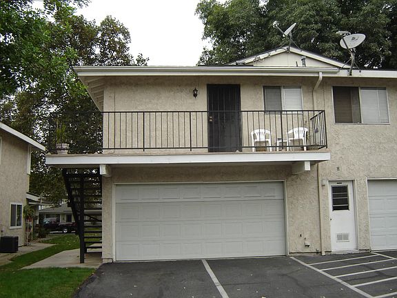 3rd image of 3062 Knollwood Ave
