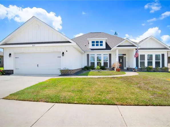 8669 Bronze Ln, Foley, AL 36535