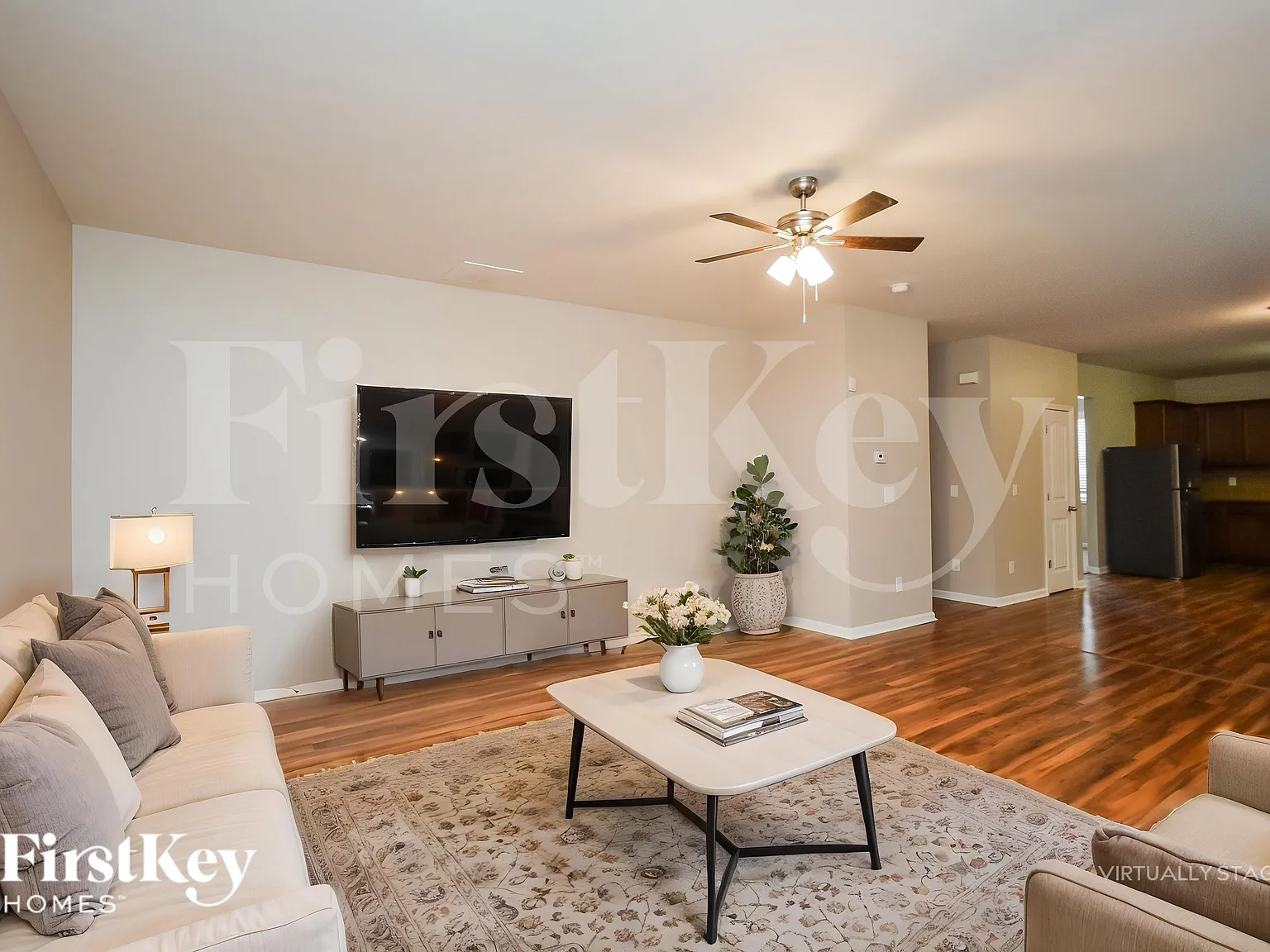 4 bed, 2.5 bath, 3154 sqft, $2,515 — Photo 3