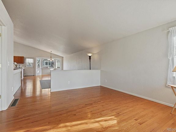 5th image of 548 Badger Creek Drive