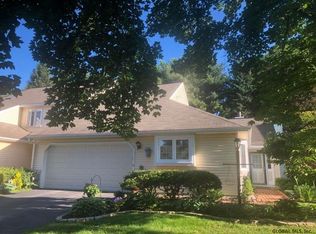 103 Brightonwood Rd, Glenmont, NY 12077