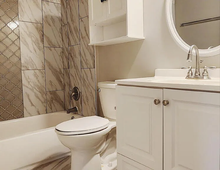514 Ivanhoe Pl — Photo 2