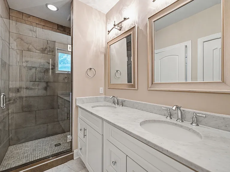 8474 Ararat Ct — Photo 17