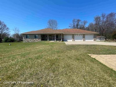 8585 N McKinley Rd, Flushing, MI, 48433