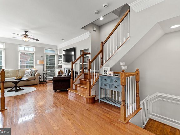 3rd image of 4639 Kearney Ct