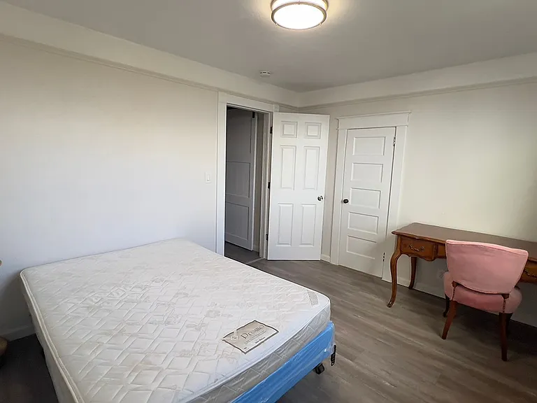 334 Grand Ave — Photo 20