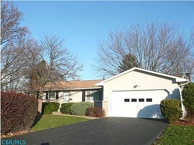 1st image of 4760 Larwell Dr