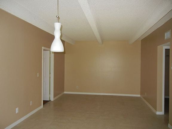 2nd image of 1323 Pierce St APT 304
