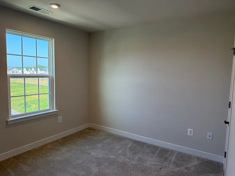 927 Ericcson Ln — Photo 16