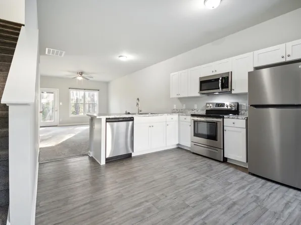 131 Buckhorn Ave, Holly Ridge, NC 28445